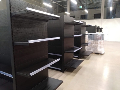 Automaailm autovaruosadu butik i Rakvere, Estland